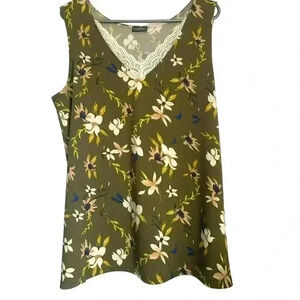 Clientele tank  top, size large, EUC